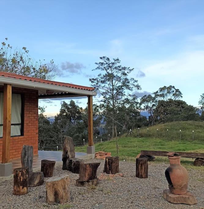 Hermosa Casa Campestre Moderna "Rancho La Marina" Chiquinquirá Eksteriør billede