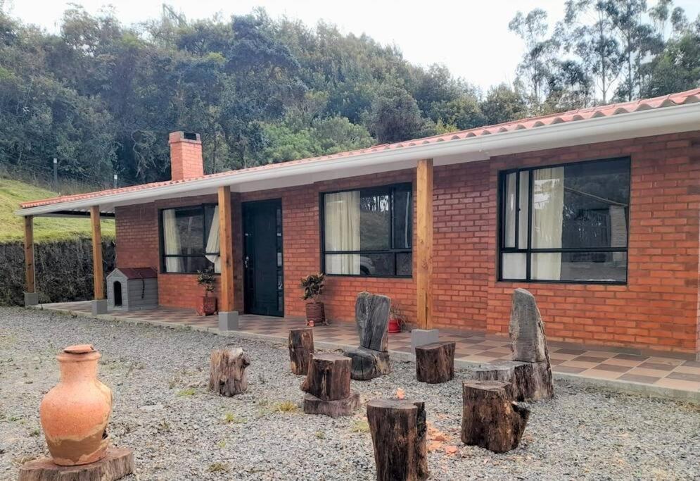 Hermosa Casa Campestre Moderna "Rancho La Marina" Chiquinquirá Eksteriør billede